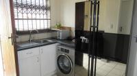 Kitchen - 8 square meters of property in Dawn Park