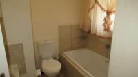 Bathroom 1 - 5 square meters of property in Dawn Park