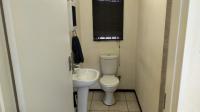 Main Bathroom - 5 square meters of property in Dawn Park