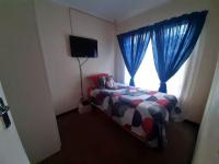 Bed Room 2 - 9 square meters of property in Dawn Park