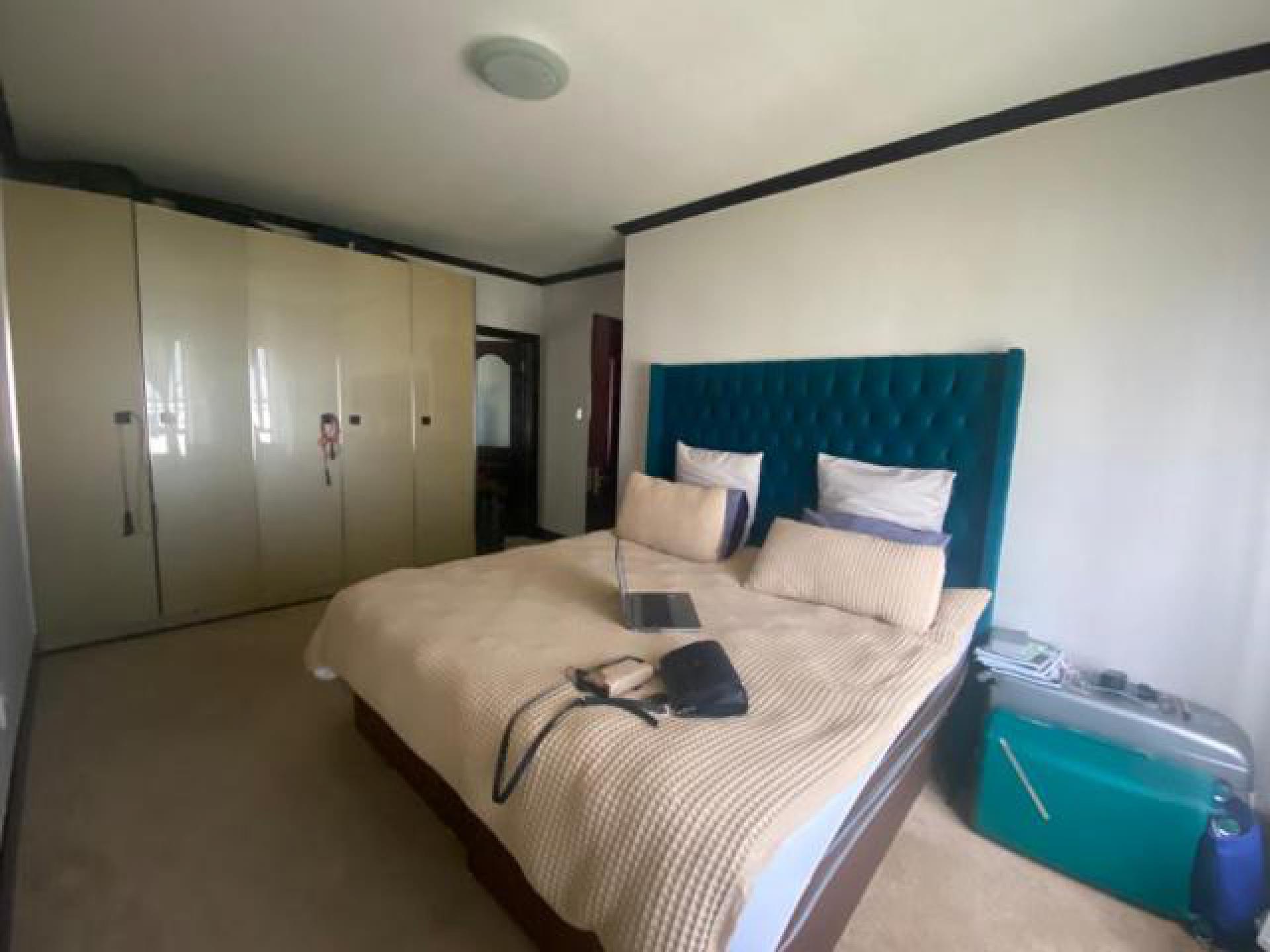 Bed Room 2 of property in Maroeladal