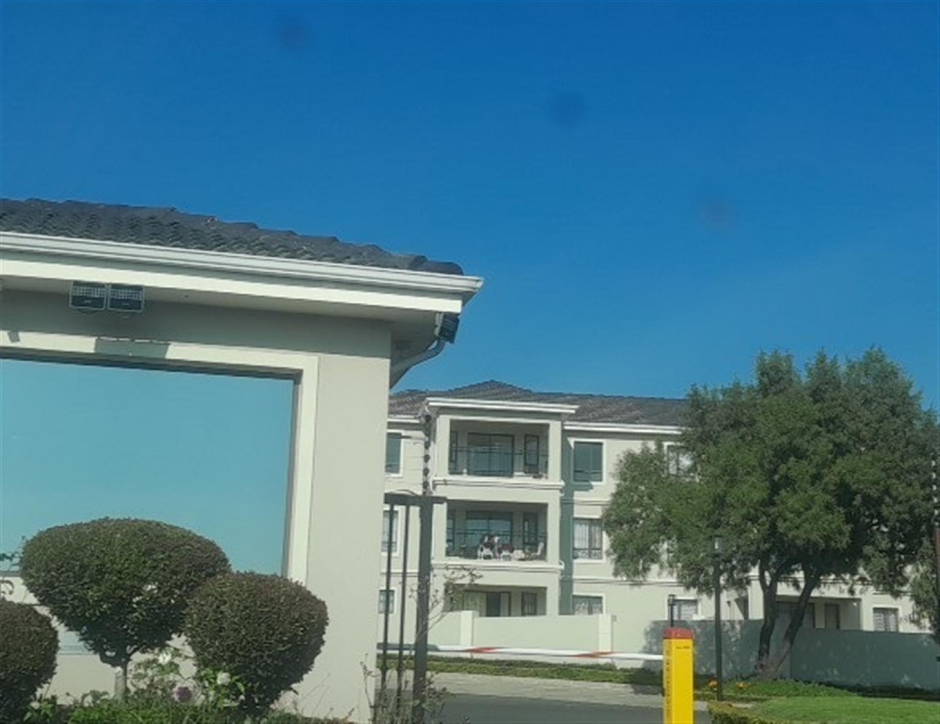Front View of property in Summerset