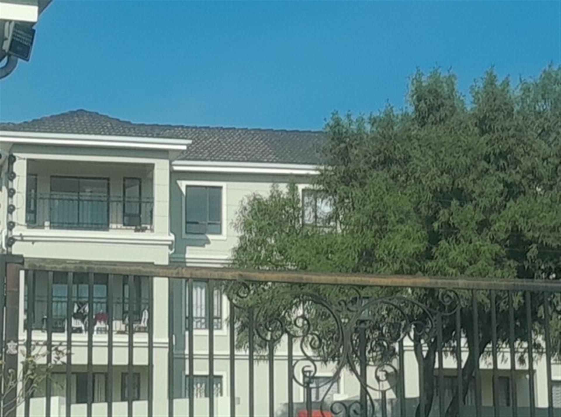 Front View of property in Summerset