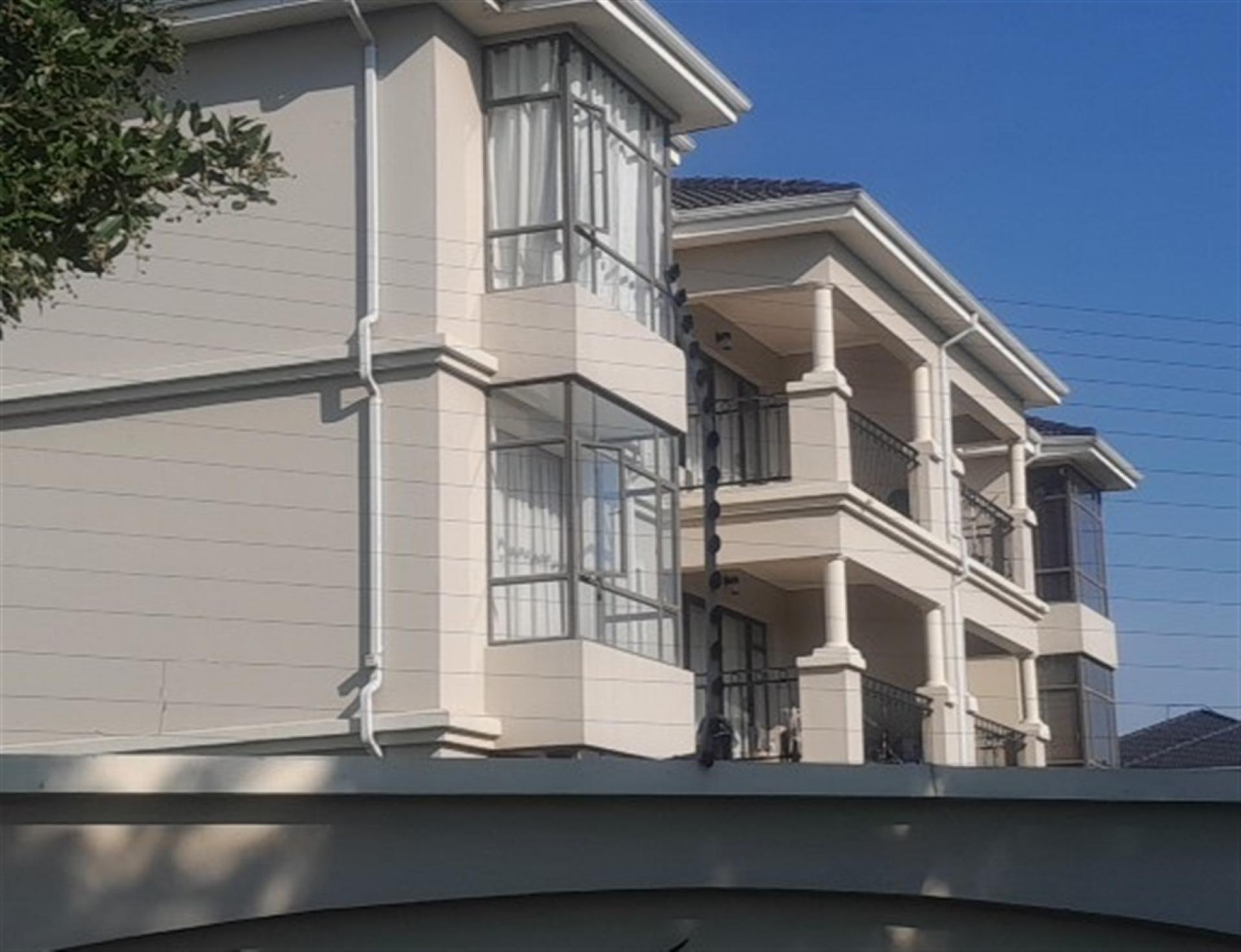 Front View of property in Summerset
