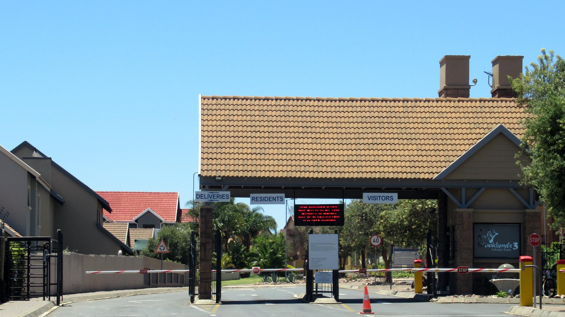 Front View of property in Brooklands Lifestyle Estate