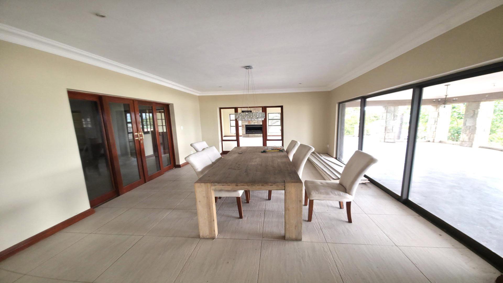 Dining Room of property in Ifafi