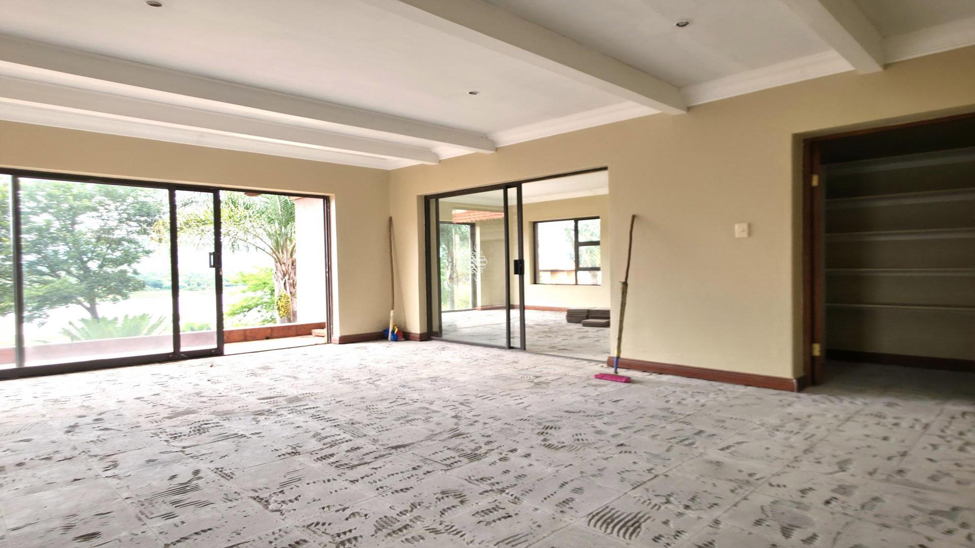 Main Bedroom of property in Ifafi