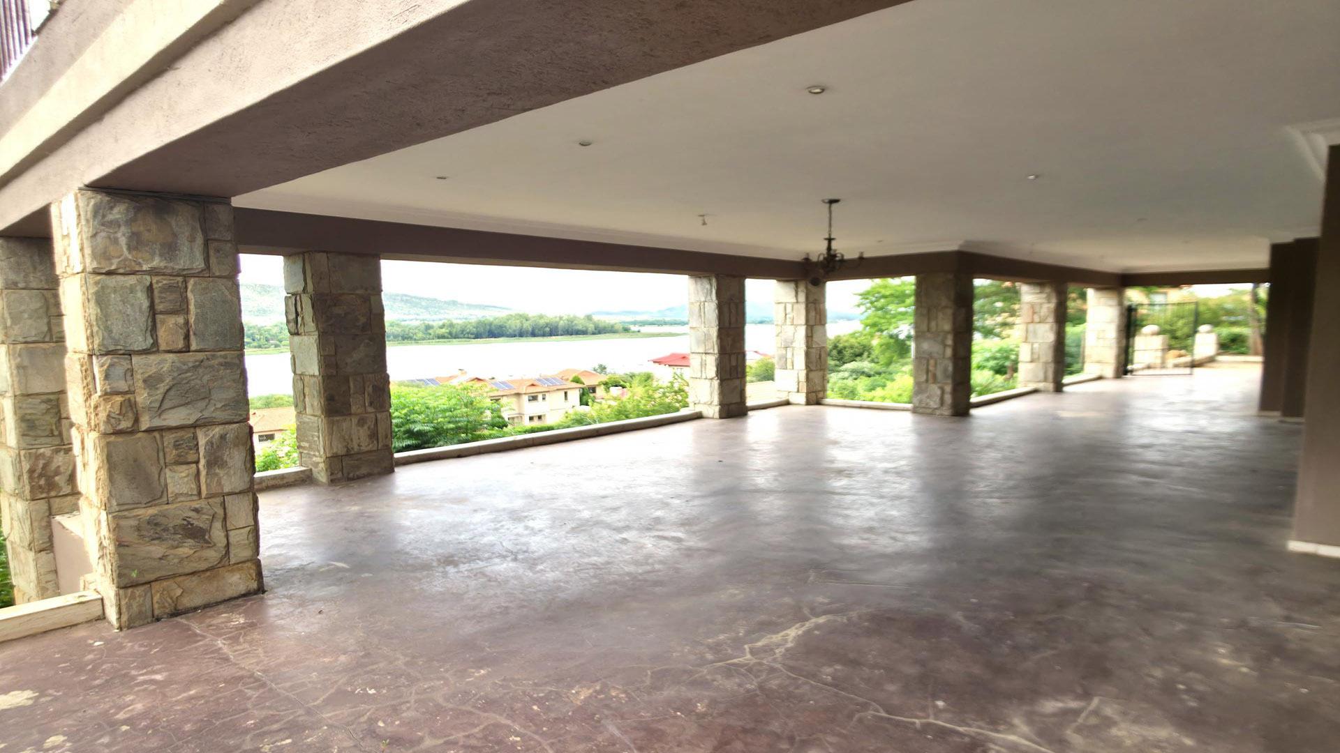 Balcony of property in Ifafi