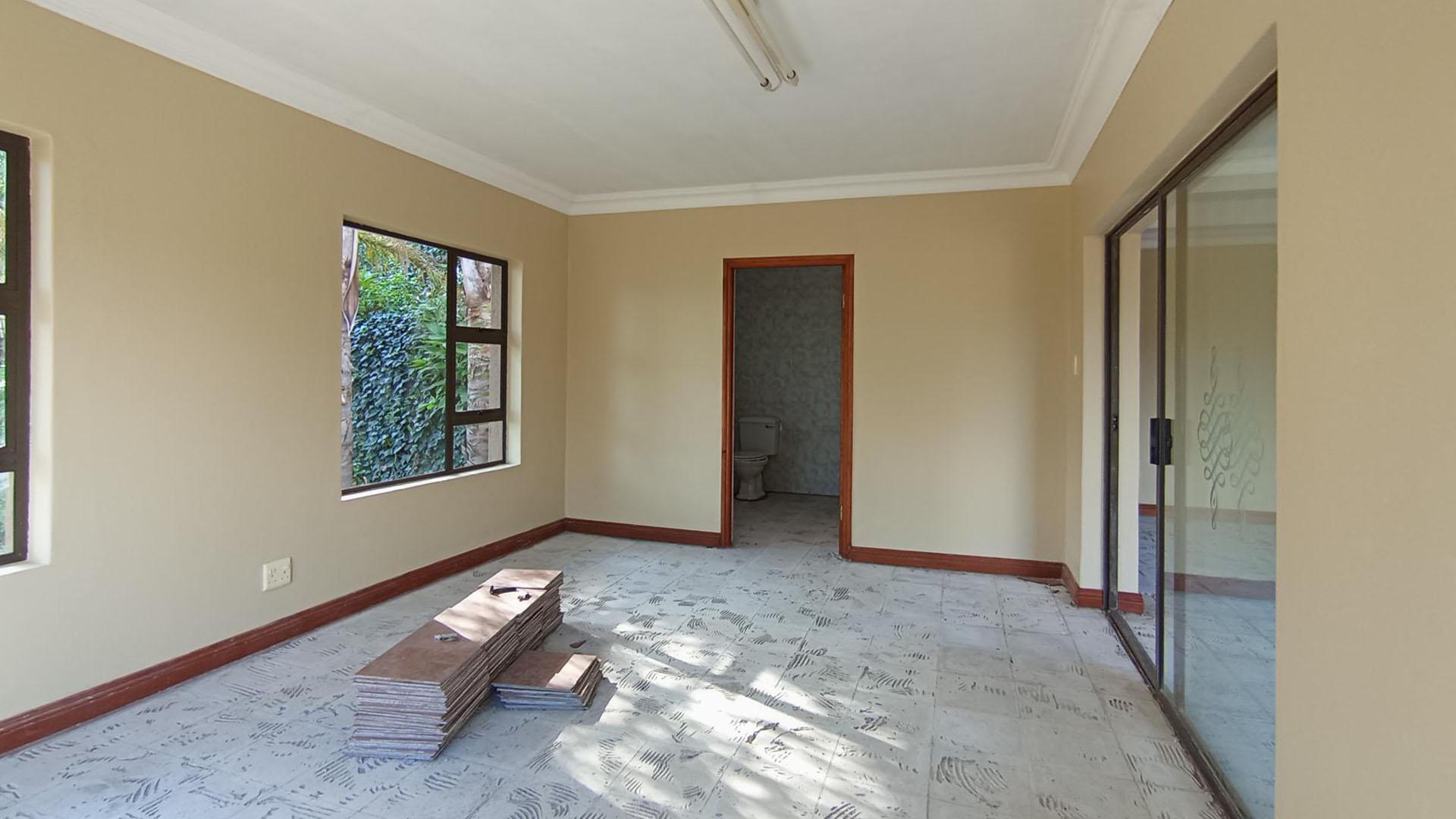 Bed Room 1 - 21 square meters of property in Ifafi