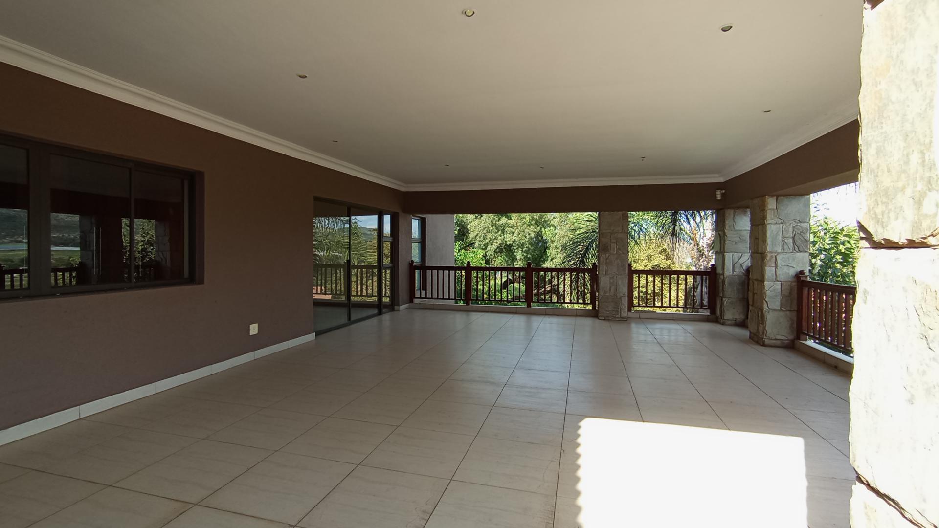 Balcony - 115 square meters of property in Ifafi