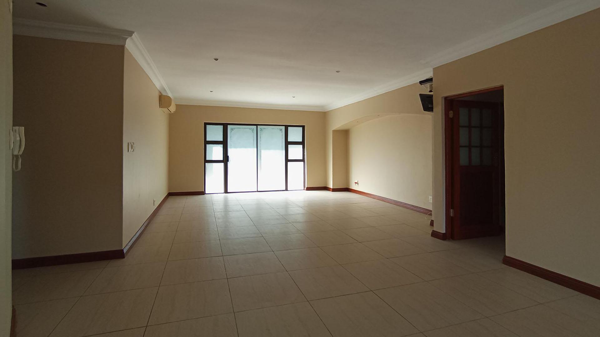 Main Bedroom - 62 square meters of property in Ifafi