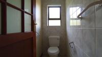 Main Bathroom - 11 square meters of property in Ifafi