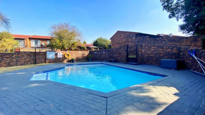 3 Bedroom Apartment for Sale For Sale in Buccleuch - MR478936
