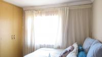 Main Bedroom - 13 square meters of property in Lenasia South