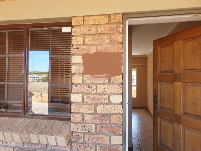 2 Bedroom Apartment for Sale For Sale in Mooikloof Ridge - MR479116