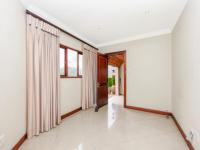 Bed Room 1 of property in Maroeladal