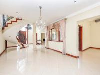 Dining Room of property in Maroeladal