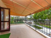 Balcony of property in Maroeladal