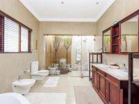 Main Bathroom of property in Maroeladal