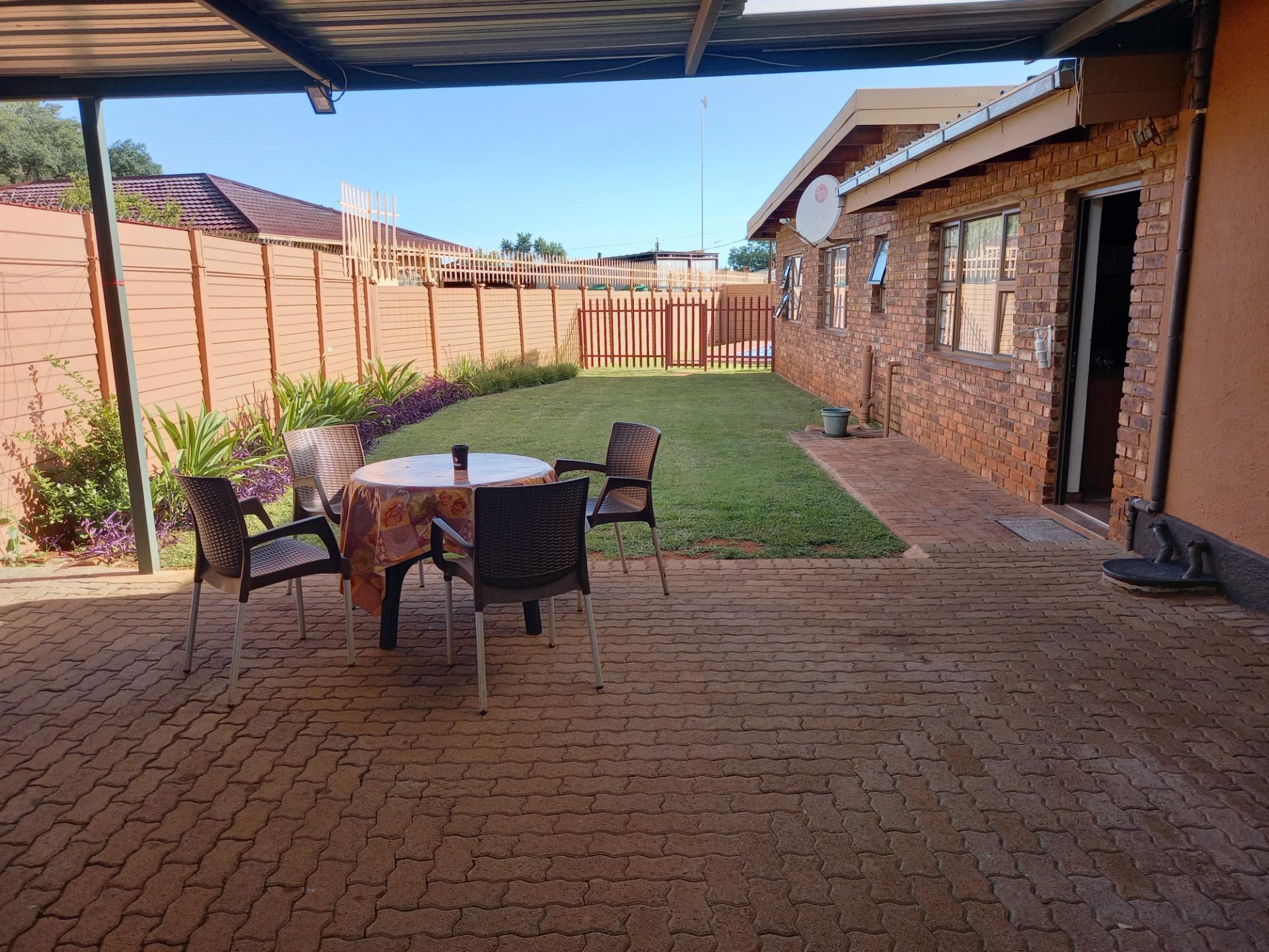 Backyard of property in Vanderbijlpark