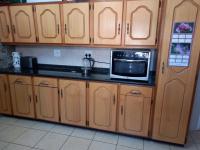 Kitchen - 32 square meters of property in Vanderbijlpark