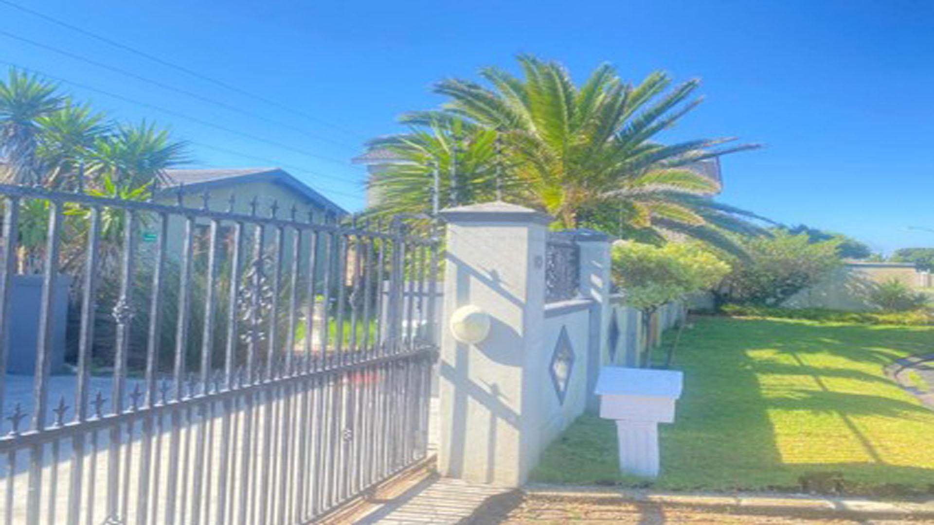 Front View of property in Cape Town Centre