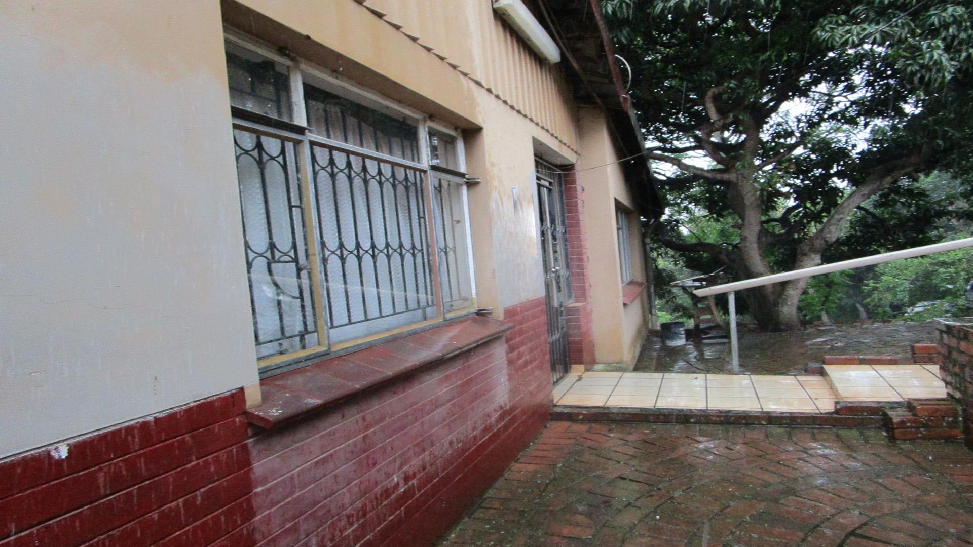 Front View of property in Clare Hills