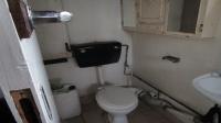 Bathroom 1 - 5 square meters of property in Clare Hills