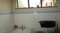 Bathroom 2 - 4 square meters of property in Clare Hills