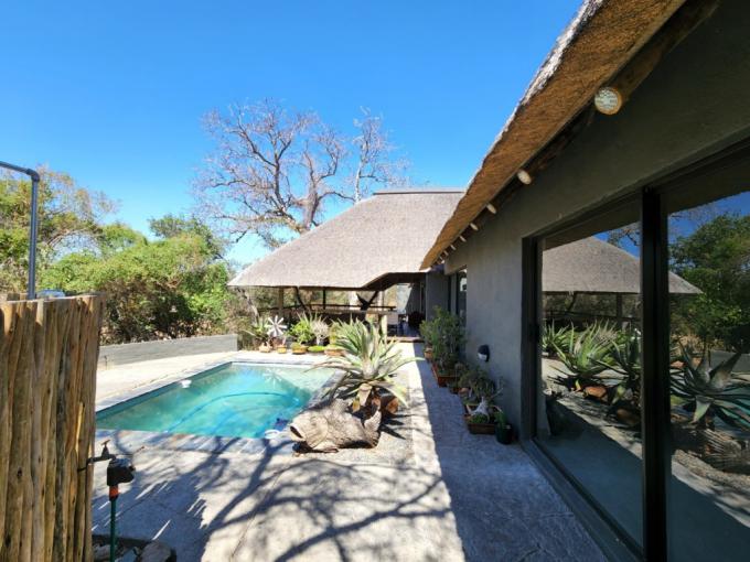 3 Bedroom House to Rent in Hoedspruit - Property to rent - MR479473