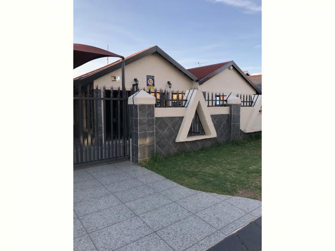 4 Bedroom House for Sale For Sale in Davidsonville - MR479518