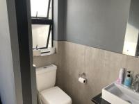 Main Bathroom - 3 square meters of property in Parklands