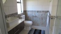 Bathroom 3+ - 6 square meters of property in Parys