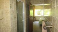 Main Bathroom - 12 square meters of property in Eden Glen