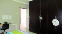 Bed Room 2 - 17 square meters of property in Bronberg