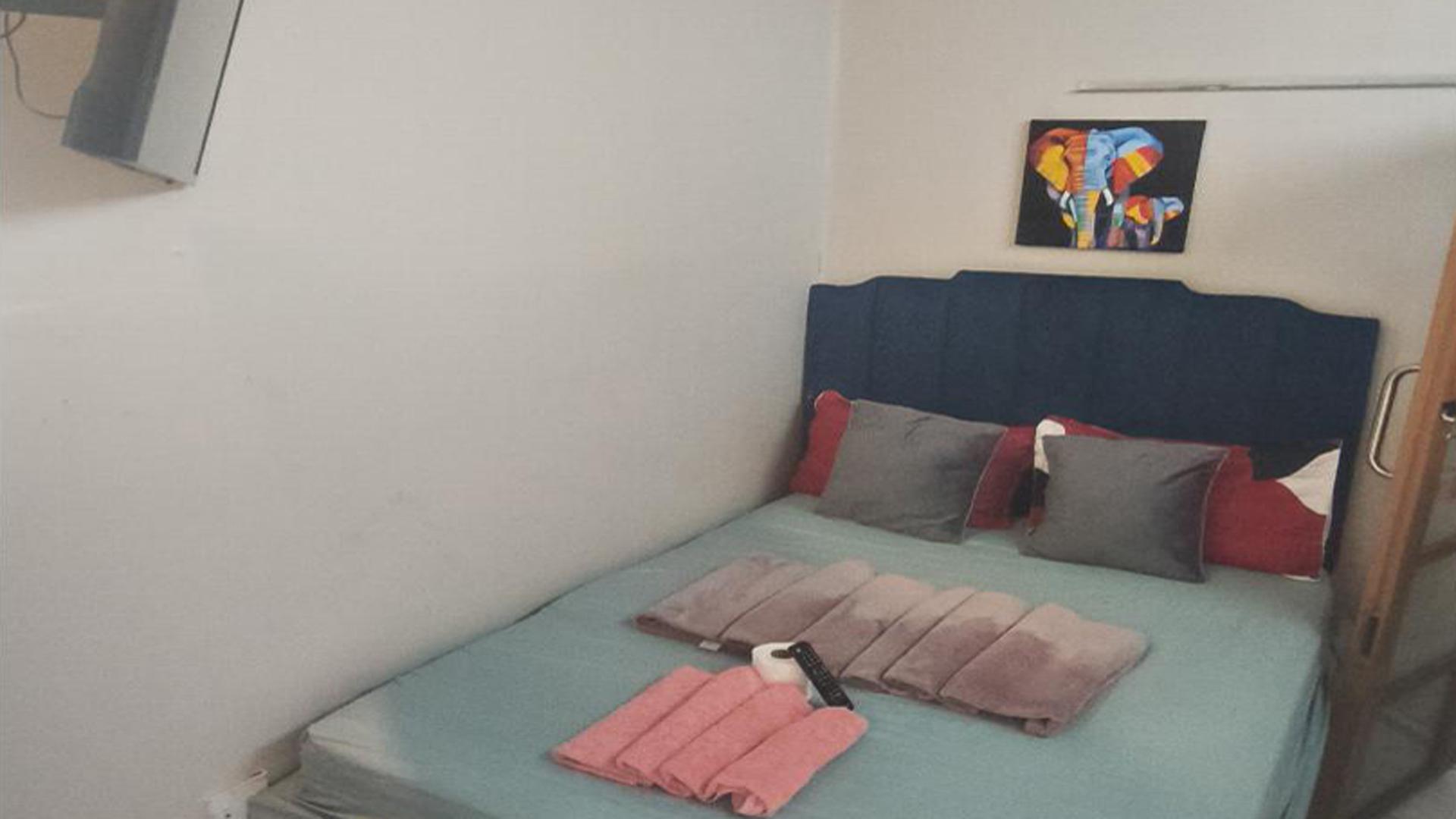 Bed Room 1 of property in Woodstock
