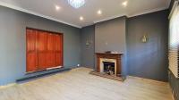 Lounges - 29 square meters of property in Grassy Park