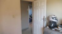 Bed Room 1 - 11 square meters of property in Etwatwa