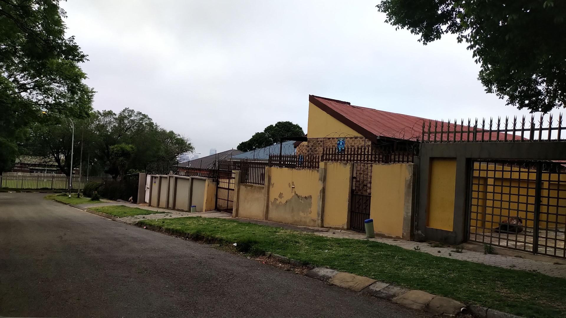 Front View of property in Jan Hofmeyr