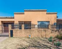 Front View of property in Hamberg