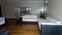 Lounges - 52 square meters of property in Sherwood