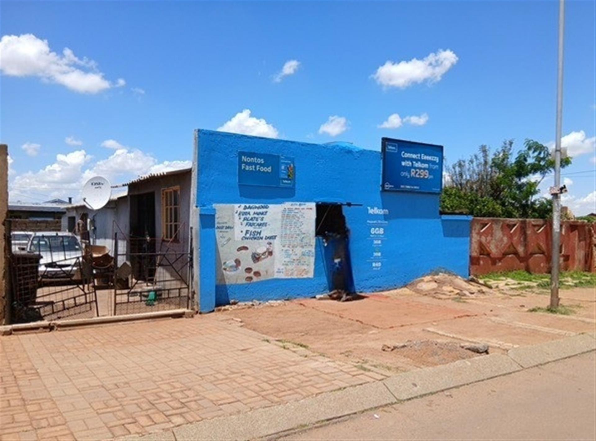 Front View of property in Mapetla