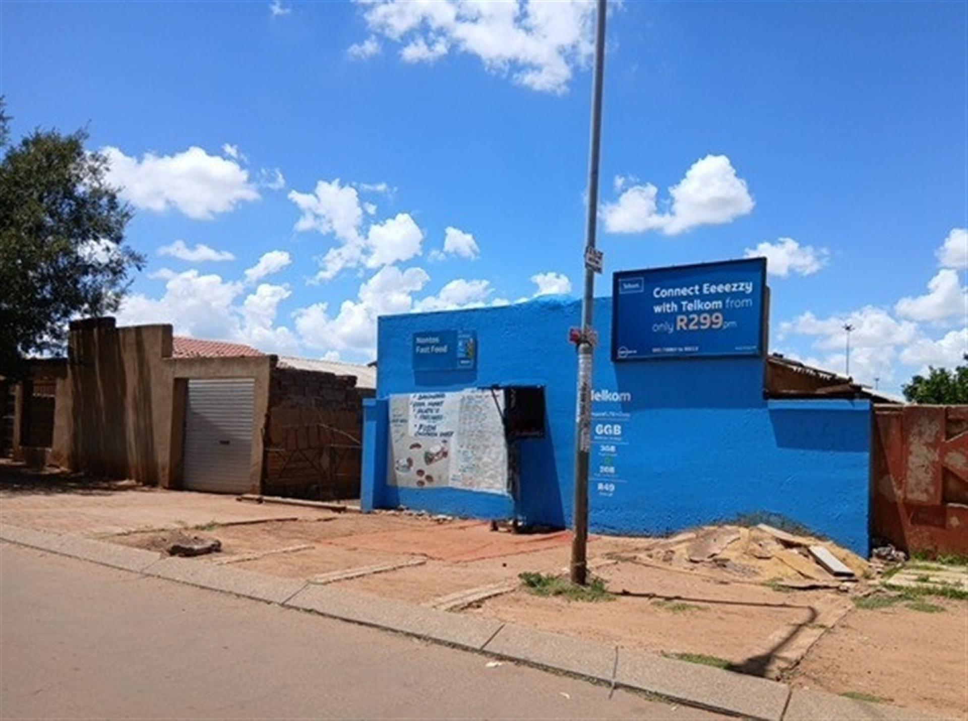 Front View of property in Mapetla