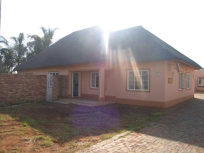 3 Bedroom House for Sale For Sale in Moregloed (PTA) - Private Sale - MR48111