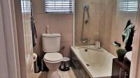Bathroom 1 - 4 square meters of property in Strandfontein