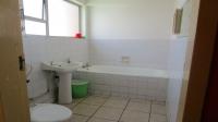 Bathroom 1 - 5 square meters of property in South Beach