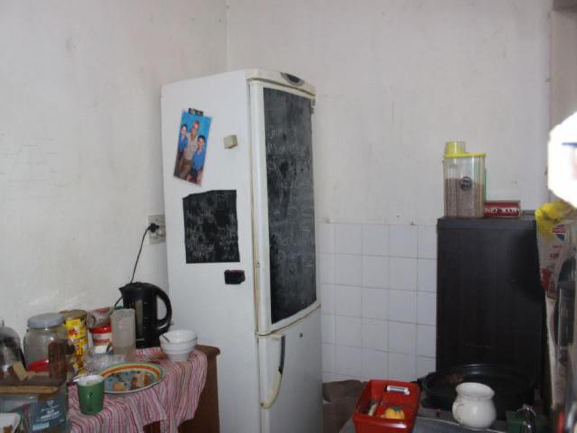 Kitchen of property in Barberton