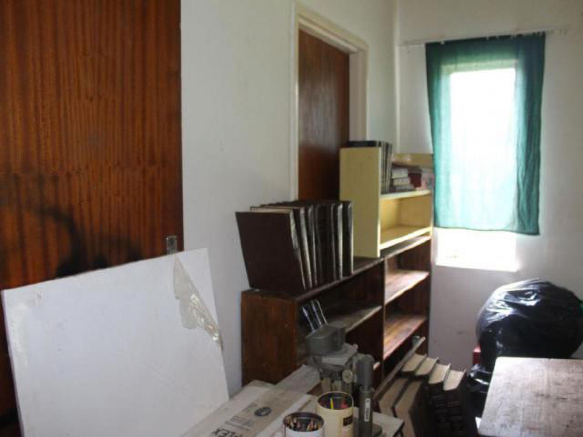 Bed Room 2 of property in Barberton