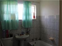 Bathroom 2 of property in Barberton