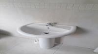 Bathroom 1 - 6 square meters of property in Table View